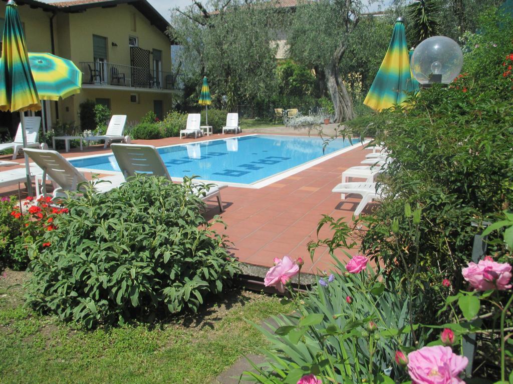 Hotel Casa Popi Μαλτσεζίνε Εξωτερικό φωτογραφία