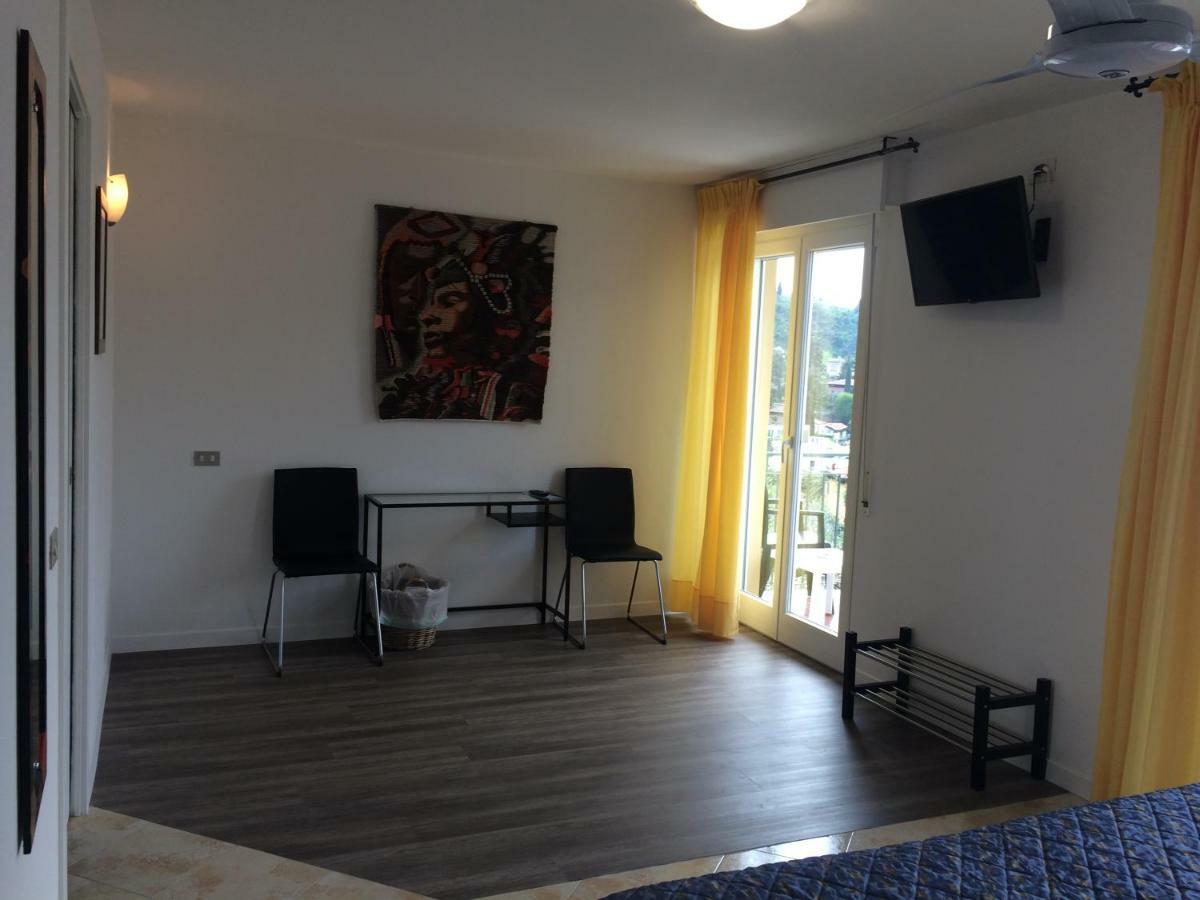 Hotel Casa Popi Μαλτσεζίνε Εξωτερικό φωτογραφία
